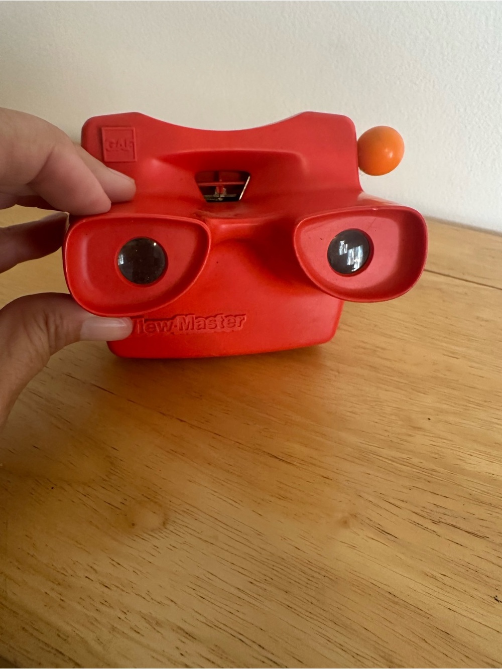 Vintage - Red Gaf view master